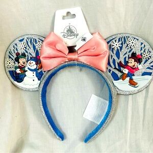 2023 Disney Parks Minnie & Mickey Winter Holiday Snow Headband Ears NWT Retired